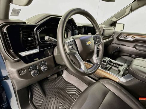 Certified 2024 Chevrolet Silverado 1500 LT AWD/4WD image 9
