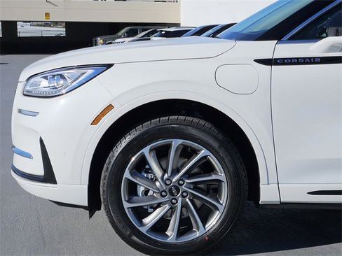 New 2026 Lincoln Corsair Grand Touring image 9