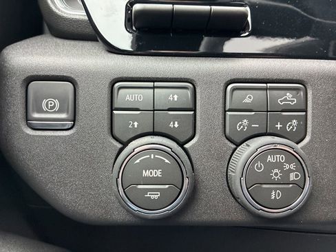 New 2026 Chevrolet Silverado 3500 High Country w/ High Country Premium Package image 23