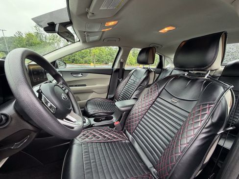 Used 2019 Kia Forte LXS FWD image 22