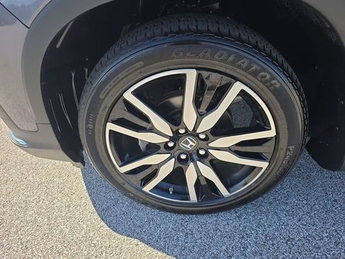 Used 2020 Honda Pilot Touring image 17