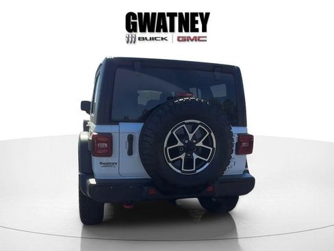 Used 2024 Jeep Wrangler Rubicon w/ Safety Group image 6