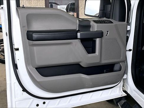 Used 2019 Ford F150 XLT w/ Equipment Group 302A Luxury RWD image 20