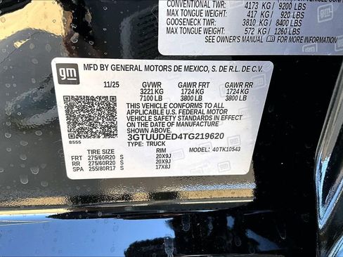 New 2026 GMC Sierra 1500 SLT image 30