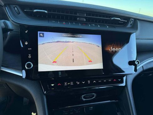 New 2026 Jeep Grand Cherokee L Limited image 31