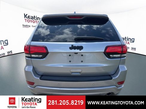 Used 2018 Jeep Grand Cherokee Altitude RWD image 6