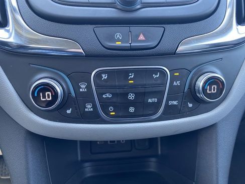 Used 2024 Chevrolet Equinox LT image 29