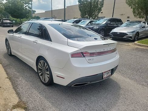 Used 2017 Lincoln MKZ Reserve FWD image 4