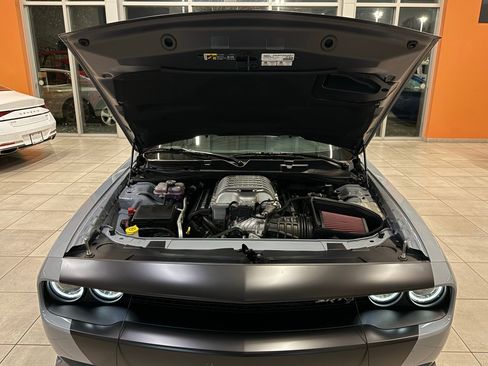 Used 2020 Dodge Challenger SRT Hellcat Redeye image 51