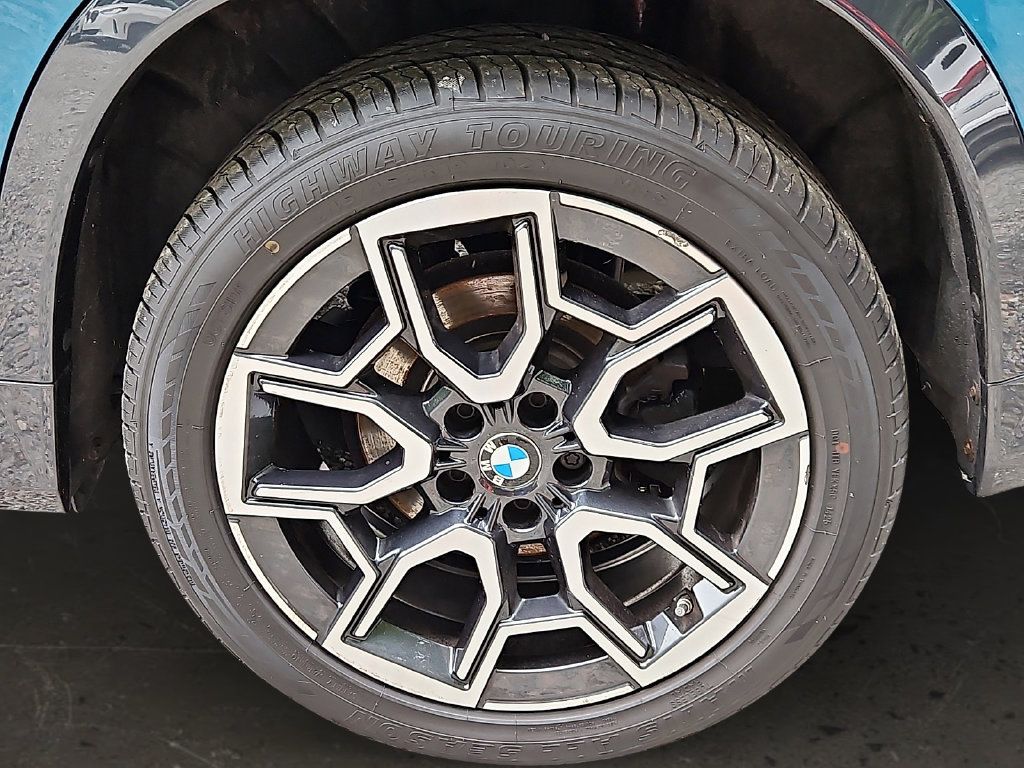 Used 2023 BMW X1 xDrive28i w/ Convenience Package AWD/4WD image 9
