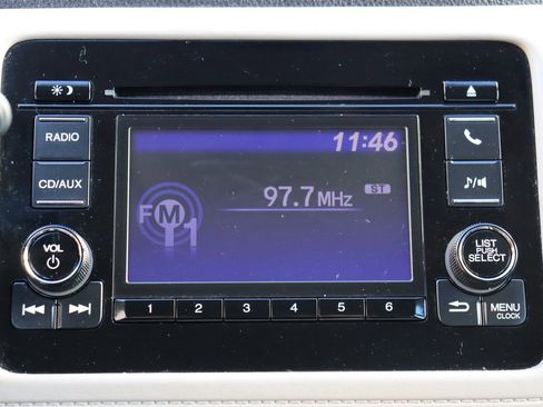 Used 2017 Honda HR-V LX image 32