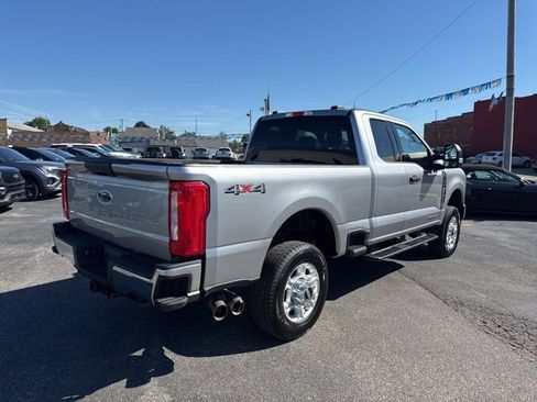 Used 2024 Ford F350 XLT AWD/4WD image 7