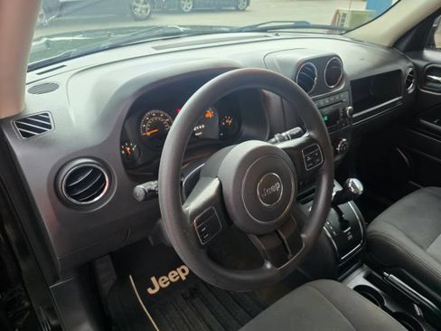 Used 2016 Jeep Patriot Sport w/ Power Value Group FWD image 13