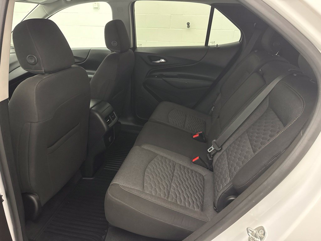 Used 2018 Chevrolet Equinox LT FWD image 34