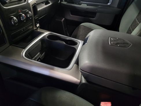 Used 2018 RAM 1500 Classic SLT RWD image 26