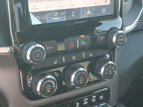 New 2026 RAM 1500 Big Horn w/ Night Edition image 32