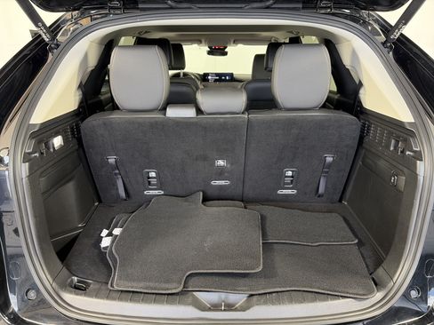 Used 2025 MAZDA CX-90 3.3 Turbo w/ Preferred Package AWD/4WD image 15