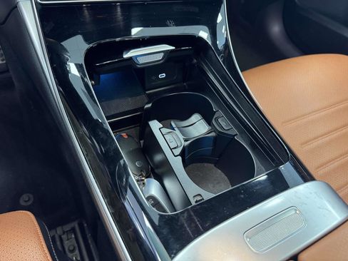 Used 2023 Mercedes-Benz C 300 4MATIC Sedan w/ AMG Line w/ Night Package image 28