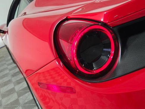 Used 2017 Ferrari 488 GTB RWD image 20