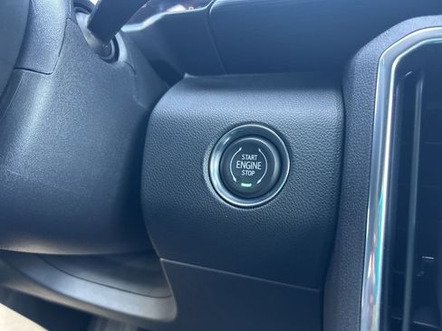 New 2026 GMC Acadia Elevation FWD image 23