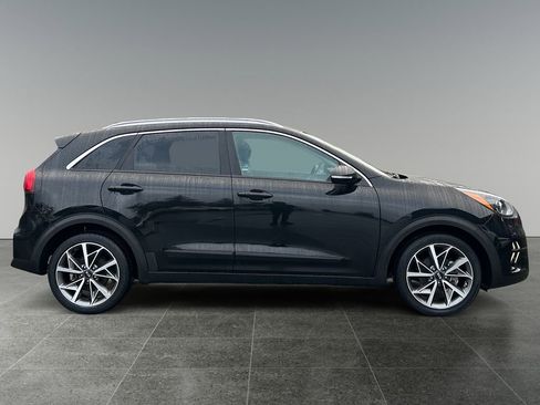 Used 2021 Kia Niro Touring image 8