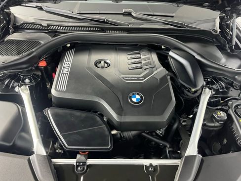 Used 2023 BMW 530i w/ Premium Package image 34