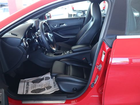 Used 2019 Mercedes-Benz CLA 250 image 15
