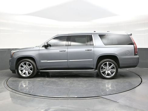 Used 2020 Cadillac Escalade ESV Luxury image 6