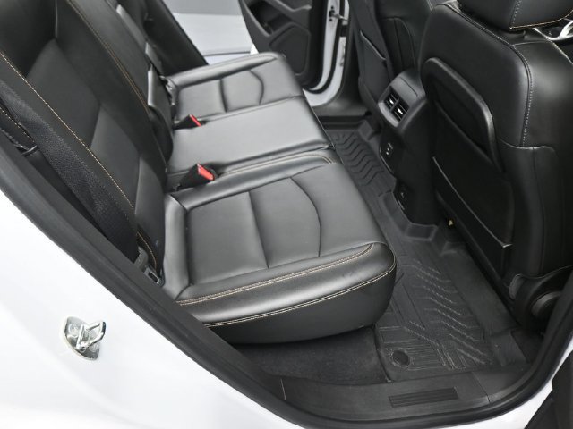 Used 2019 GMC Terrain SLT w/ Black Edition FWD image 16