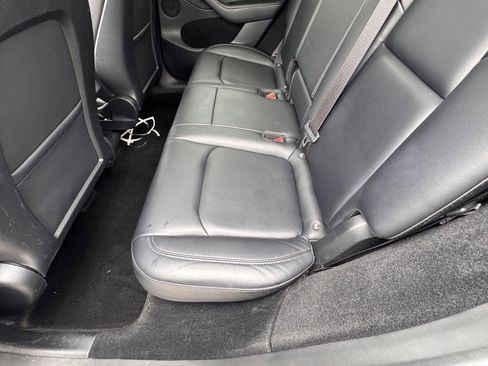 Used 2023 Tesla Model Y Long Range image 33