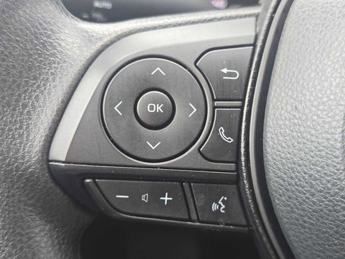 Certified 2025 Toyota RAV4 XLE image 37