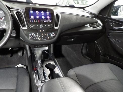 Used 2023 Chevrolet Malibu LT FWD image 10