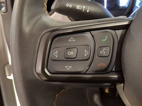 Used 2024 Jeep Wrangler Unlimited w/ Convenience Group AWD/4WD image 20