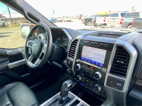 Used 2020 Ford F150 Lariat w/ Equipment Group 502A Luxury AWD/4WD image 43