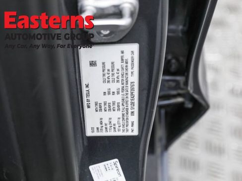 Used 2023 Tesla Model 3 Standard Range image 33