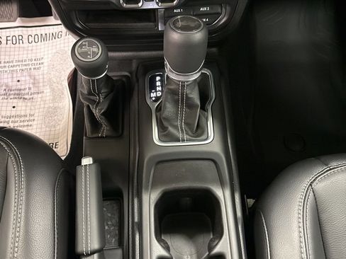 Used 2023 Jeep Wrangler Unlimited Sahara w/ Cold Weather Group image 14