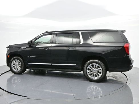 Used 2024 GMC Yukon XL SLT w/ SLT Luxury Package image 5