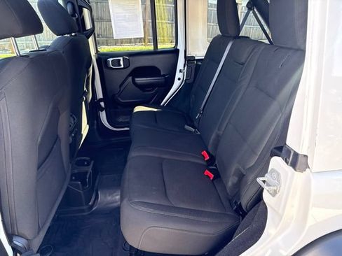 Used 2022 Jeep Wrangler Unlimited Sport w/ Sun And Sound Package AWD/4WD image 20