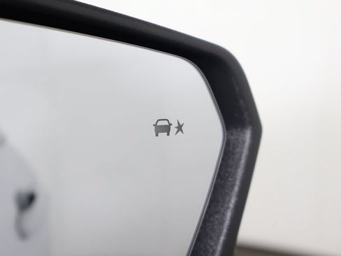 Used 2024 Chevrolet Equinox LT AWD/4WD image 37
