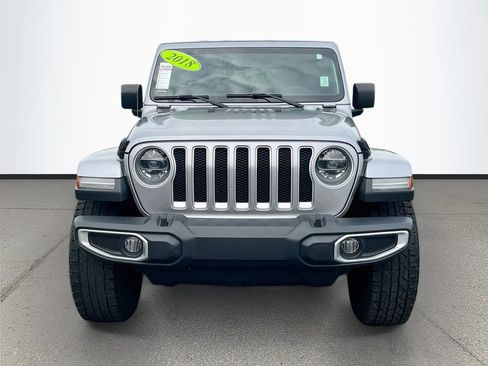 Used 2018 Jeep Wrangler Unlimited Sahara AWD/4WD image 2