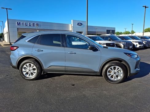 Certified 2023 Ford Escape Active w/ Tech Pack #1 AWD/4WD image 7