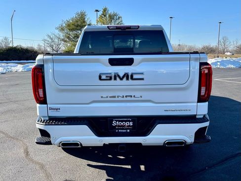 Used 2024 GMC Sierra 1500 Denali Ultimate image 9