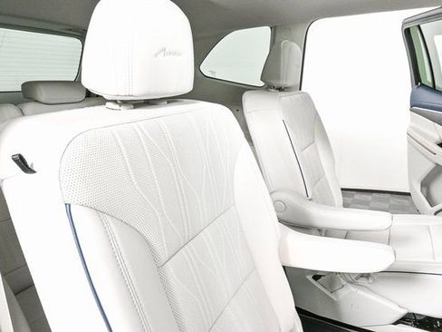 New 2026 Buick Enclave Avenir w/ Super Cruise Package image 22