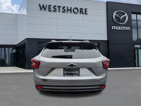 Used 2024 Chevrolet Trax RS image 4