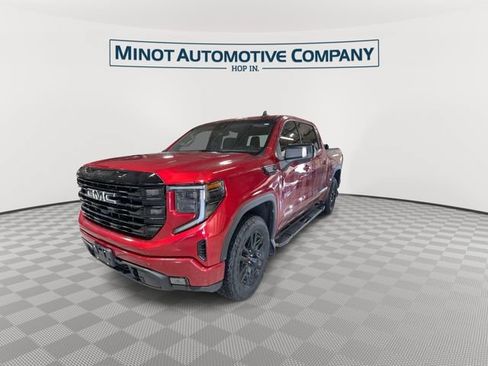 Used 2022 GMC Sierra 1500 Elevation w/ Elevation Premium Package AWD/4WD image 4