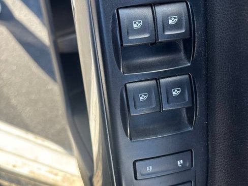 Used 2018 Chevrolet Silverado 1500 LT w/ All Star Edition AWD/4WD image 18