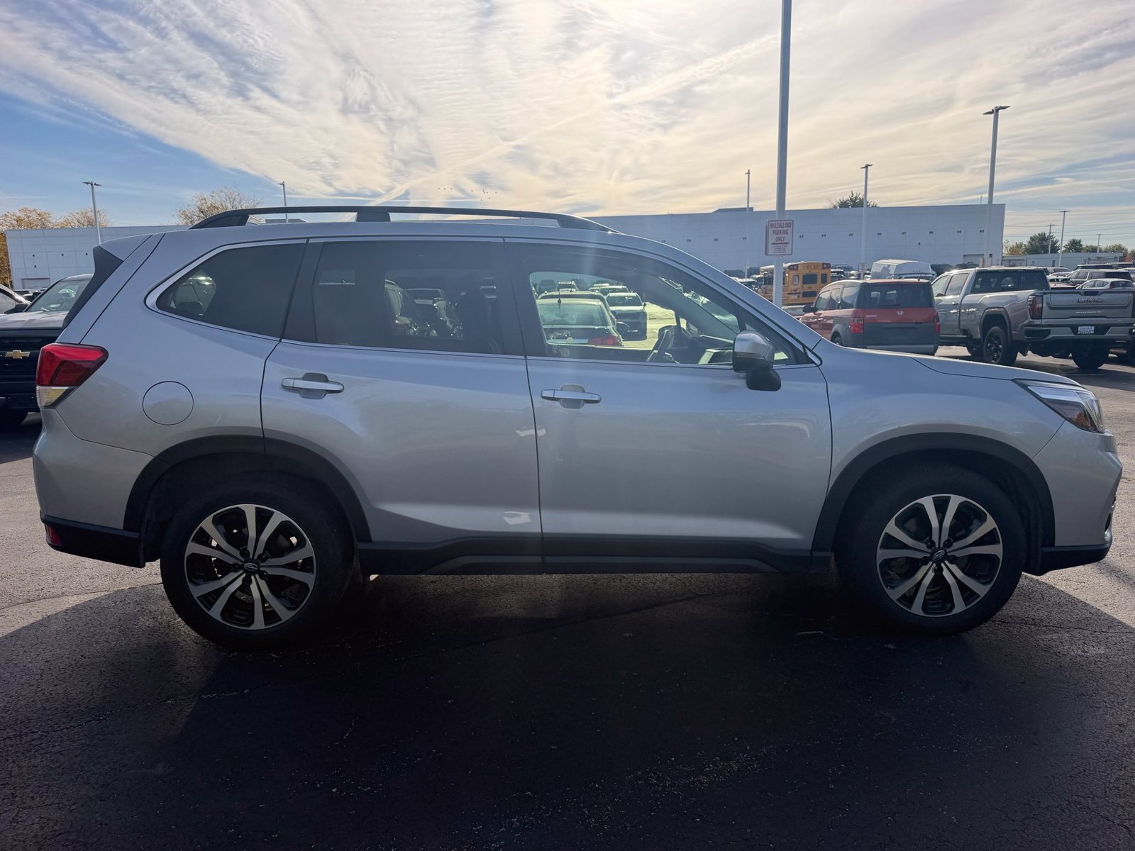 Used 2020 Subaru Forester Limited w/ Popular Package #3 AWD/4WD image 5