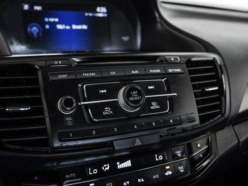 Used 2016 Honda Accord Sport image 23