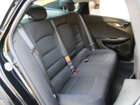 Used 2021 Chevrolet Malibu LT FWD image 14