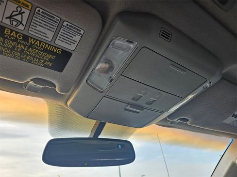 Used 2008 Toyota Tundra 4x4 CrewMax image 26